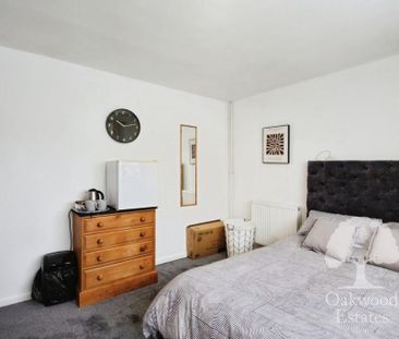 2 bedroom maisonette to rent - Photo 2
