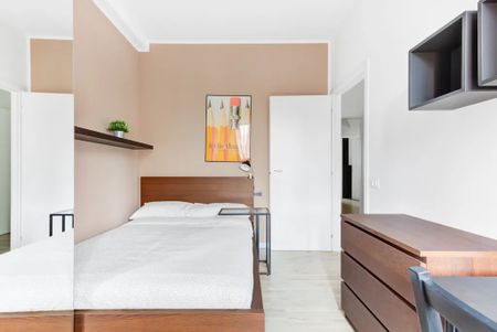 Via Stromboli, Milan, Lombardy 20144 - Photo 5