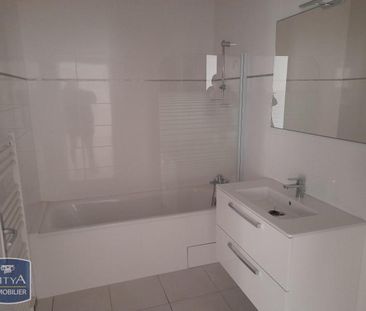 Location Appartement 3 pièces 65m² VILLEFRANCHE SUR SAONE 69400 - Photo 3