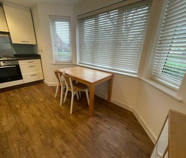 Maizey Road, Swindon - Photo 4