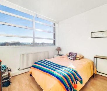 2 Bedroom Apartment, Gervase Street, London - Photo 3