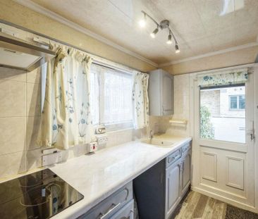 High Road, Balby, DONCASTER - Photo 1