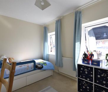 2 bedroom semi-detached house to rent - Photo 3