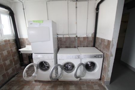 per sofort zu vermieten: helle 3.5 Zi-Wohnung im EG an zentraler Lage, mit eigener Waschmaschine, Bielstrasse 110 in 2540 Grenchen - Photo 5