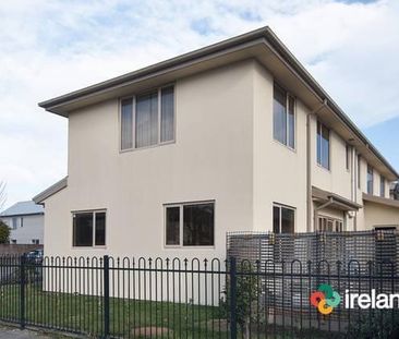 Furnished Double Room in Boarding House - Photo 1