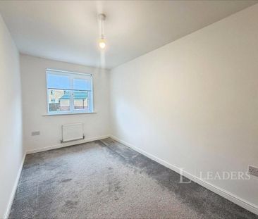 2 bedroom semi-detached house to rent - Photo 6