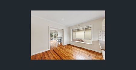 Spacious Family Home In Desirable Location - Photo 3