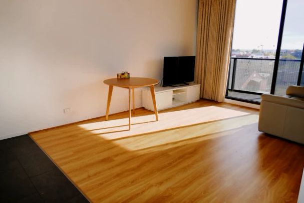 1Bedrooms, 1Bathrooms - Photo 1