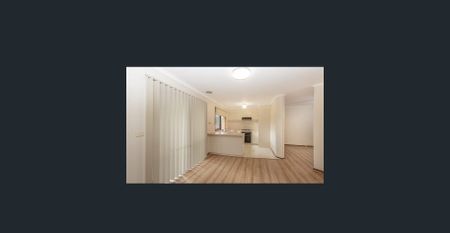 Renovated Stylish Unit offering 3 Bedroom, 1 Bathroom, 2 Toilets and an extra Study/Store Room. - Photo 2