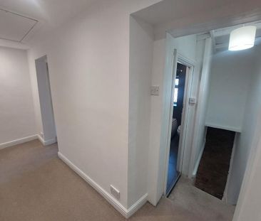 2 bedroom semi-detached house to rent - Photo 5