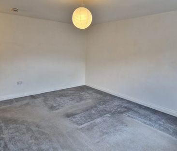 20 Moorland Road, Flat 10 - Photo 1