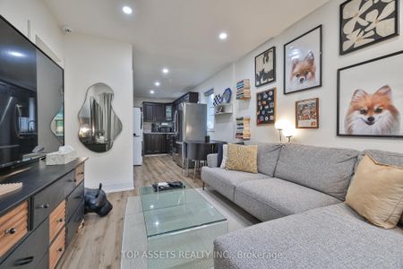 570 Vaughan (Main Floor) Road - Photo 3