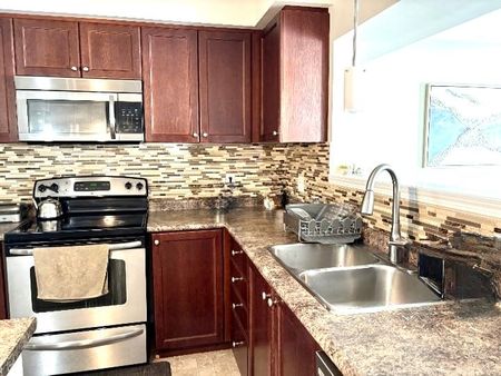 For Lease - 406 Woodbine Avenue, Kitchener, Ontario - Photo 5