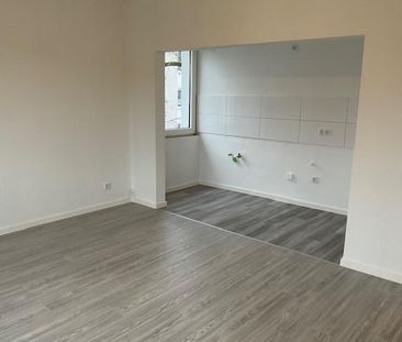 Sehr schöne renovierte 2 Zimmer Wohnung in Gelsenkirchen zu vermieten - Foto 2