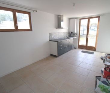 Location Appartement 2 pièces 27m² CHAILLY EN BIERE 77930 - Photo 3