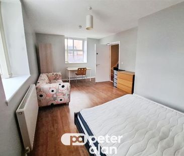 Page Street, SWANSEA - Photo 3