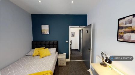 1 bedroom in a house share to rent - Photo 3