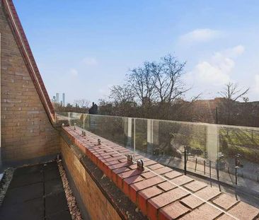 Burdett Road, Mile End, E3 - Photo 2