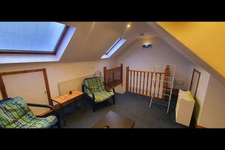 3 Bed Maisonette, Fillebrook Road, E11 - Photo 2