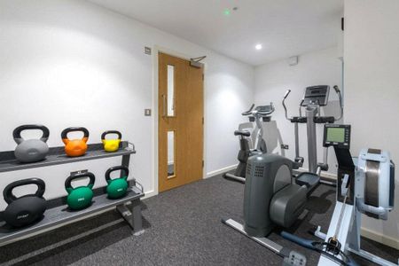 Studio to rent - Photo 2