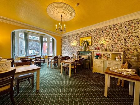 14 bedroom detached house to rent - Photo 4