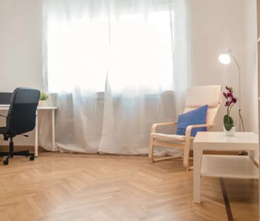 Via SantAgostino, Turin, Piedmont 10122 - Photo 4