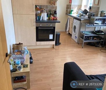 2 bedroom flat to rent - Photo 6