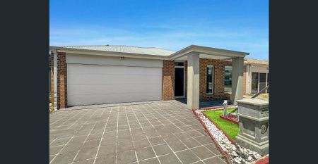 FANTASTIC LOCATION! - Photo 4