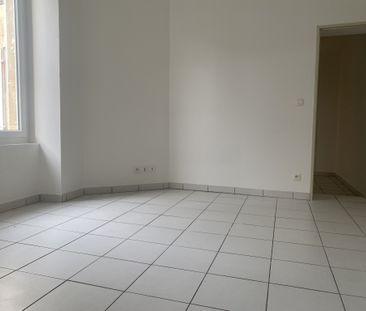 Location Maison 6 pièces 132m² COGNAC 16100 - Photo 3