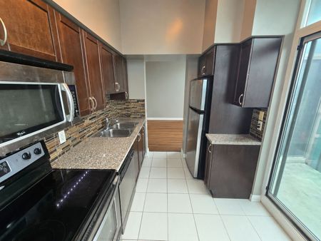 For Lease - 208 Enfield Place Unit# 3808, Mississauga, Ontario - Photo 4