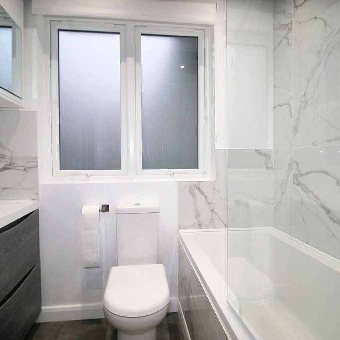 3 bedroom detached bungalow to rent - Photo 1