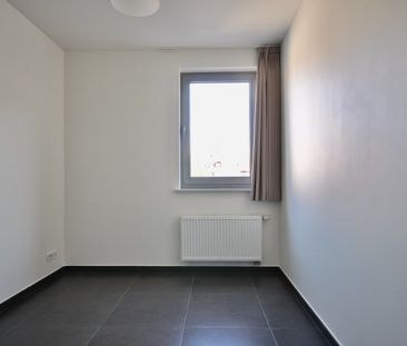 Instapklaar gerenoveerd appartement met 2 slaapkamers en terras in ... - Photo 5