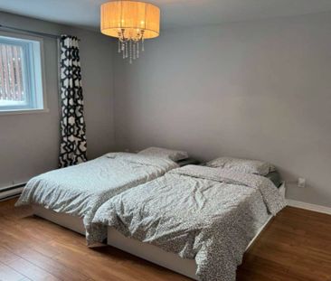 1239 Rue Lacoste, J4G 2J7, Longueuil - Photo 3