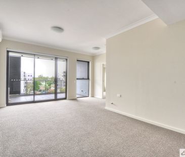 Modern & Spacious 2-Bedroom Unit for Lease! - Photo 3