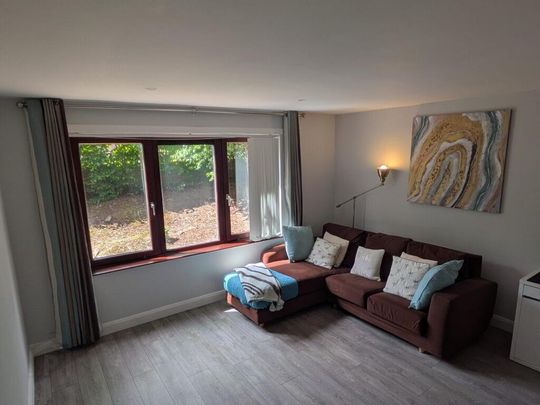 2B Stranmillis Court, Belfast, BT9 5FB - Photo 1