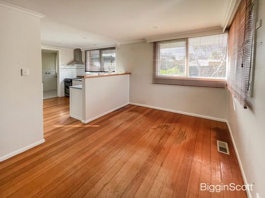 Charming Family Home in Prime Location - Photo 1