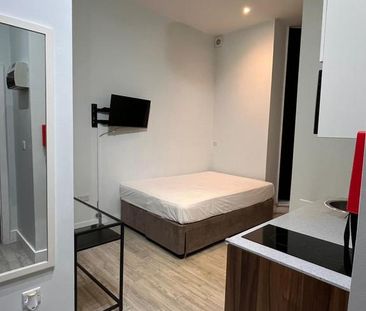 Studio to rent - Photo 3