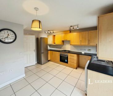 4 bedroom house to rent Squirrel Chase, Witham St. Hughs, Lincoln, ... - Photo 6