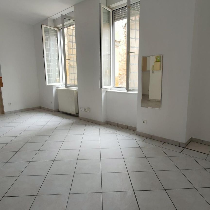 Location Appartement 1 pièce 32m² NEVERS 58000 - Photo 1
