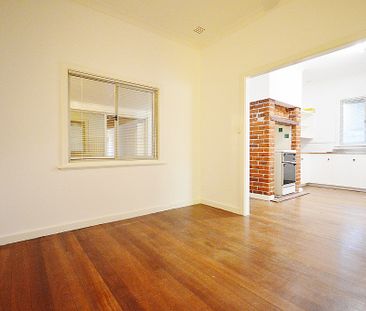 66 Gladstone Road, Rivervale WA 6103 - Photo 3