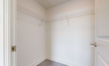 For Lease - 2799 Kingston Road Unit# 319, Toronto, Ontario - Photo 2