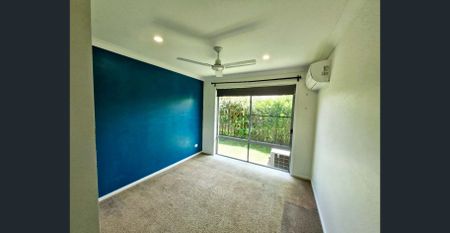 Spacious 4-Bedroom Family Home with 4 Air Conditioners - Photo 5