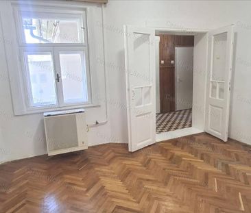 Kiadó jó állapotú lakás - Szolnok - Photo 6