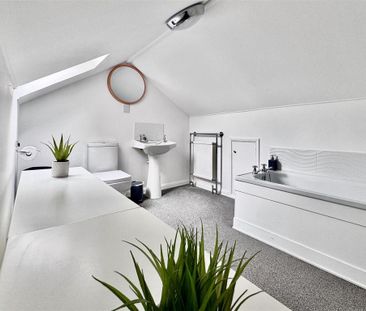 3 bedroom detached house to rent - Photo 4