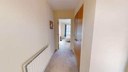 2 bedroom flat to rent - Photo 2