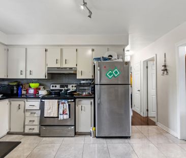 For Lease - 3456 Rexway Drive Unit# Upper, Burlington, Ontario - Photo 4