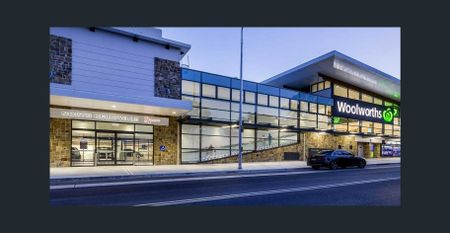 Spacious Modern 2 Bedroom Apartment - Photo 3