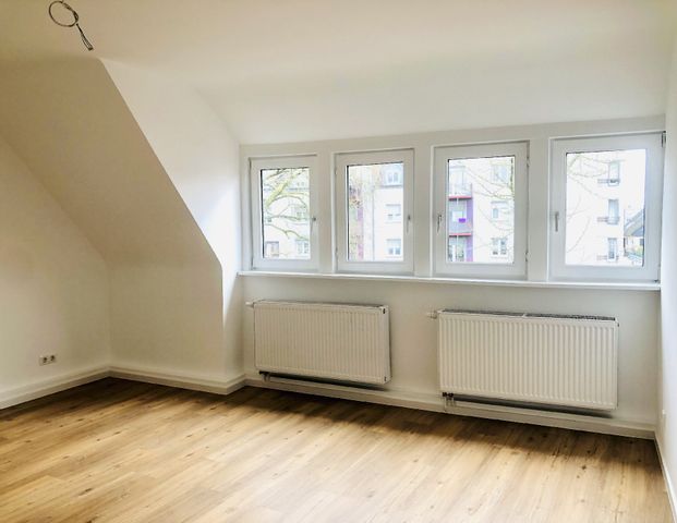 Sanierte Dachgeschosswohnung direkt in der Innenstadt - Photo 1