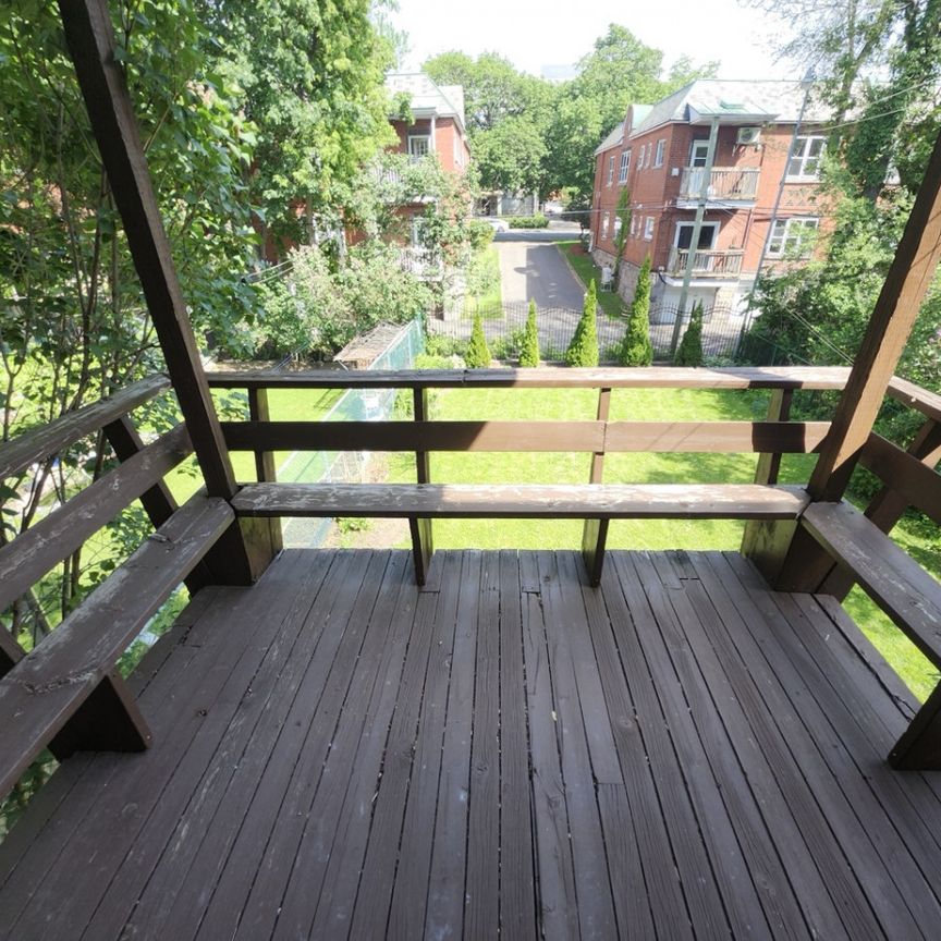 3844 Avenue Kent - Photo 1