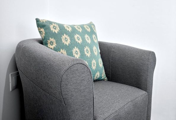 2 bedroom luxury Flat for rent in Nueva Andalucia, Andalusia - Photo 1